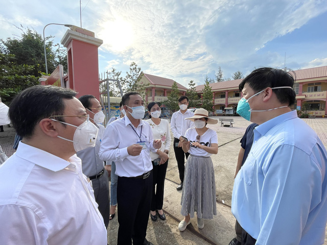 Bộ trưởng Bộ Y tế: Trọng tâm chống dịch của Đồng Nai hiện nay là khu công nghiệp, khu lưu trú công nhân - Ảnh 3.