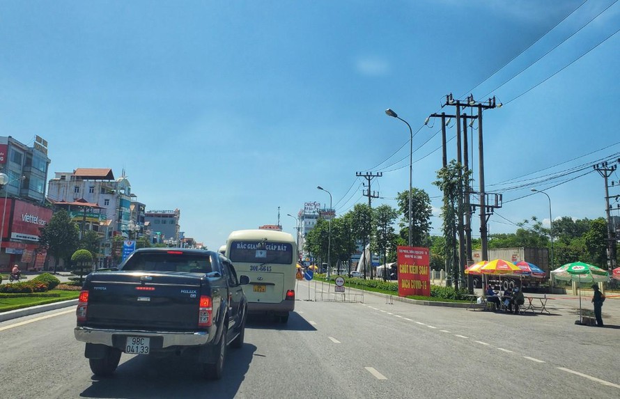 Người từ tỉnh thành “vùng xanh” đến/về Bắc Giang chỉ cần có kết quả xét nghiệm âm tính - Ảnh 2. Người từ tỉnh thành “vùng xanh” đến/về Bắc Giang chỉ cần có kết quả xét nghiệm âm tính - Ảnh 2.