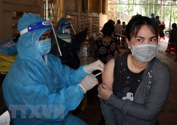 Kiên Giang: Tiêm vaccine phòng COVID-19 an toàn, kịp thời và hiệu quả - Ảnh 1. Kiên Giang: Tiêm vaccine phòng COVID-19 an toàn, kịp thời và hiệu quả - Ảnh 1.