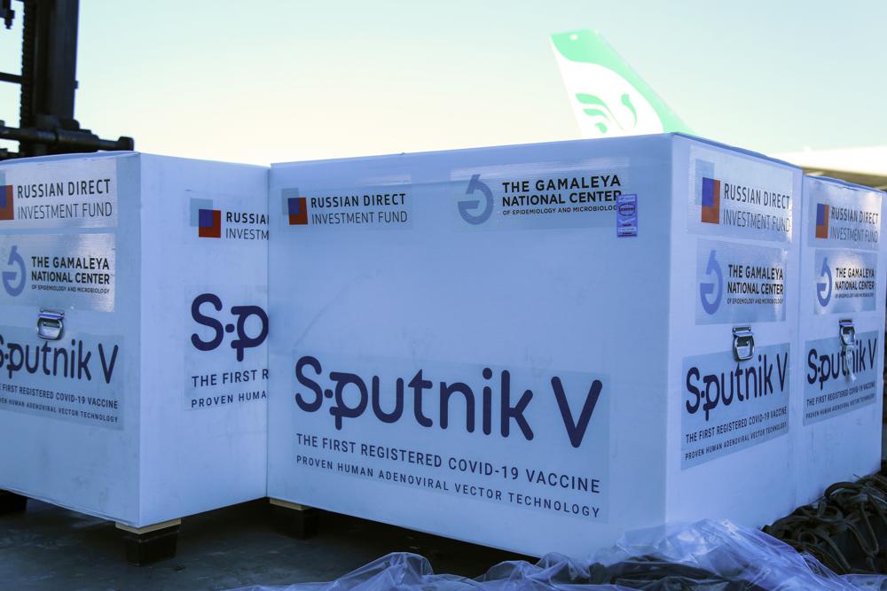 Nga căng sức đáp ứng đơn hàng vaccine Sputnik V trên toàn cầu - Ảnh 4. Nga căng sức đáp ứng đơn hàng vaccine Sputnik V trên toàn cầu - Ảnh 4.