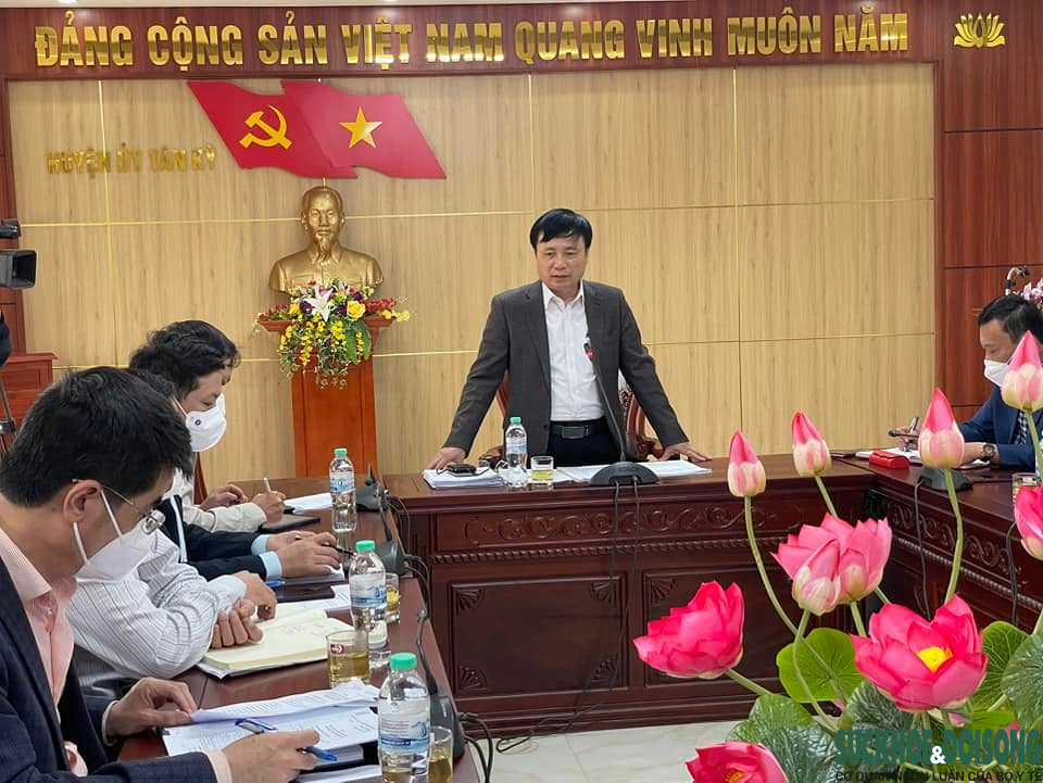 Nghệ An: Nỗ lực dập dịch tại “điểm nóng” huyện Tân Kỳ - Ảnh 6. Nghệ An: Nỗ lực dập dịch tại “điểm nóng” huyện Tân Kỳ - Ảnh 6.