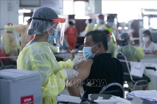 Lào có số ca mắc mới COVID-19 trong ngày cao nhất từ trước đến nay - Ảnh 1. Lào có số ca mắc mới COVID-19 trong ngày cao nhất từ trước đến nay - Ảnh 1.