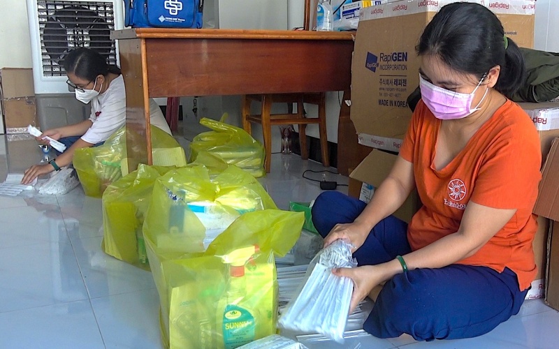 Cà Mau hỗ trợ, hướng dẫn F0 điều trị tại nhà - Ảnh 1. Cà Mau hỗ trợ, hướng dẫn F0 điều trị tại nhà - Ảnh 1.