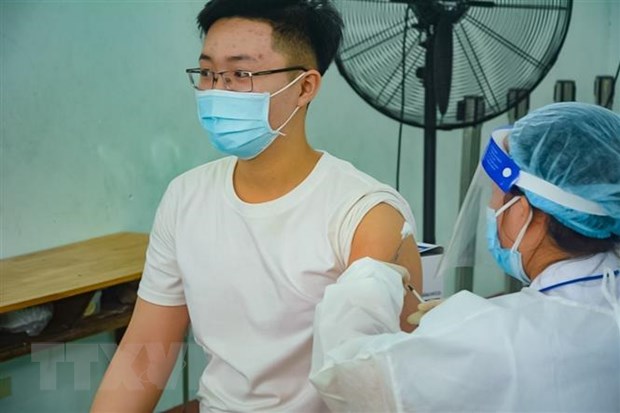 Đà Nẵng tổ chức tiêm mũi 1 vaccine Pfizer cho học sinh - Ảnh 1.