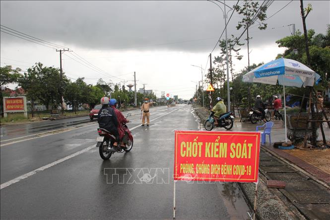 Bạc Liêu: 'Siết chặt' quản lý cán bộ ra-vào địa bàn cấp huyện đang áp dụng Chỉ thị 16 - Ảnh 1. Bạc Liêu: 'Siết chặt' quản lý cán bộ ra-vào địa bàn cấp huyện đang áp dụng Chỉ thị 16 - Ảnh 1.