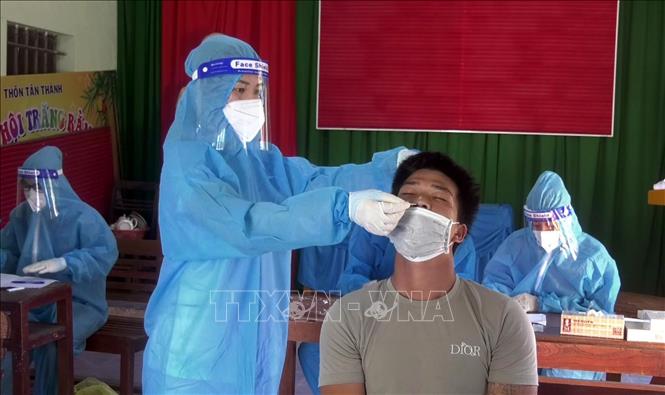 Tuổi trẻ thị xã Hoàng Mai tình nguyện tham gia chống dịch - Ảnh 1. Tuổi trẻ thị xã Hoàng Mai tình nguyện tham gia chống dịch - Ảnh 1.