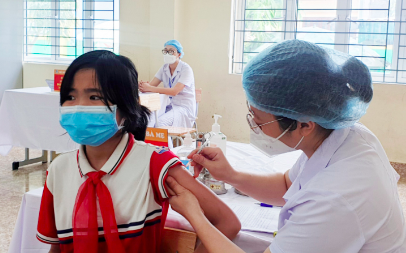 Hơn 150.000 trẻ từ 5-dưới 12 tuổi ở Hà Nội đã tiêm vaccine COVID-19