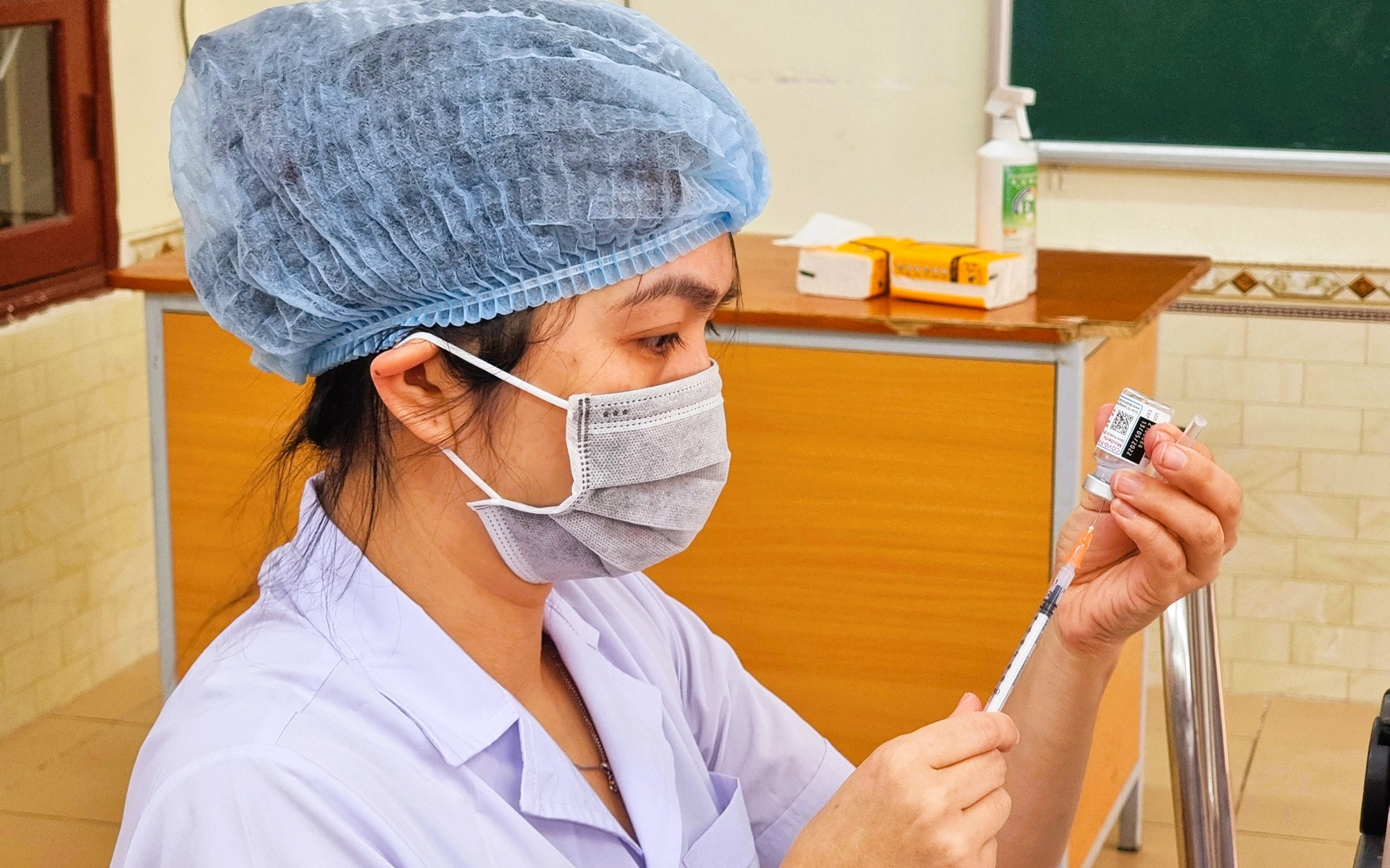 Sáng 11/5: Cả nước còn 363 F0 nặng; 3 trường hợp sai thông tin tiêm chủng vaccine COVID-19 được điều chỉnh