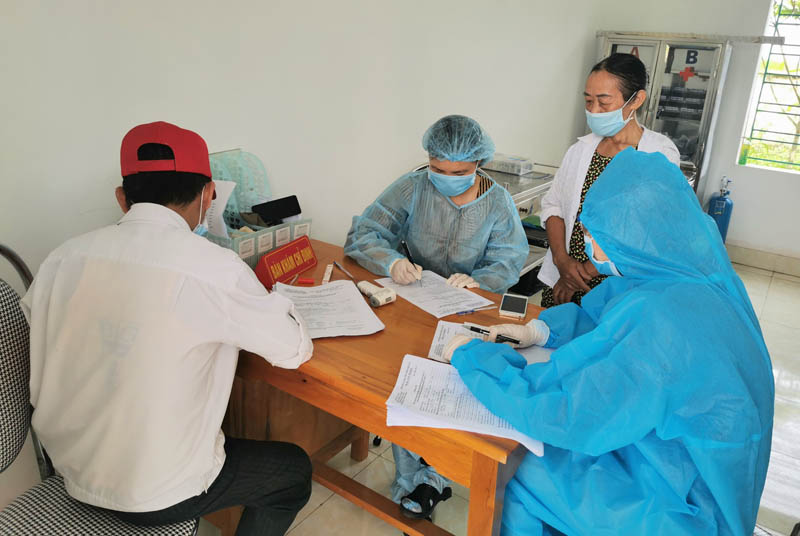 Tiêm vaccine mũi bổ sung và mũi nhắc lại ngừa Covid-19 ở Thái Bình đạt thấp - Ảnh 1.
