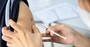 Đẩy nhanh tiến độ, sớm cung ứng các loại vaccine tiêm chủng mở rộng
