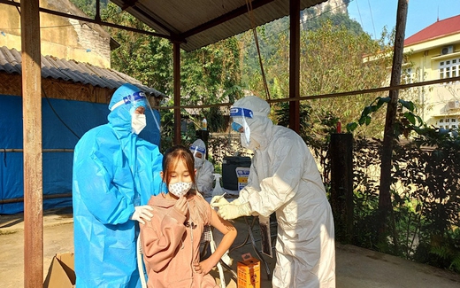Tuyên Quang tiêm vaccine phòng Covid-19 cho trẻ từ 12-15 tuổi