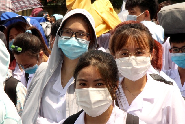 Sinh viên trường y xuất quân chi viện Bắc Ninh, Bắc Giang chống dịch - Ảnh 10.
