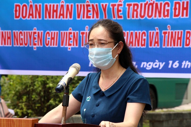 Sinh viên trường y xuất quân chi viện Bắc Ninh, Bắc Giang chống dịch - Ảnh 6.