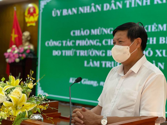Thứ trưởng Bộ Y tế: Kiên Giang phải có sự chuẩn bị tốt mới có thể thí điểm hộ chiếu vaccine - Ảnh 2. Thứ trưởng Bộ Y tế: Kiên Giang phải có sự chuẩn bị tốt mới có thể thí điểm hộ chiếu vaccine - Ảnh 2.