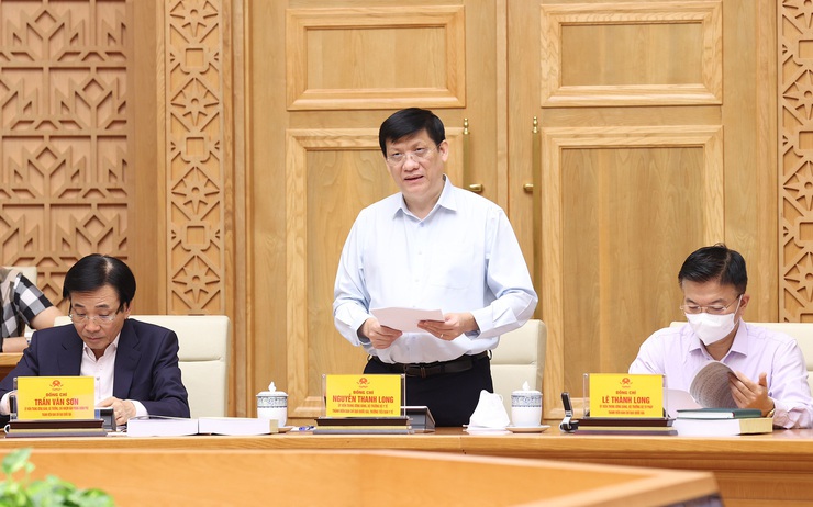 Bộ trưởng Bộ Y tế: Nhiều biện pháp chuyên môn chưa có tiền lệ được áp dụng trong cuộc chiến chống COVID-19 thứ 4