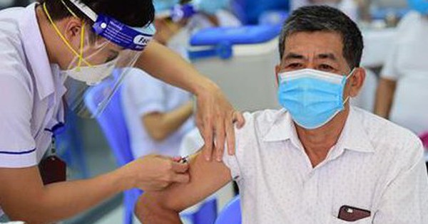 Có thông tin nào về hiệu quả của việc tiêm vaccine COVID-19 tại Việt Nam?
